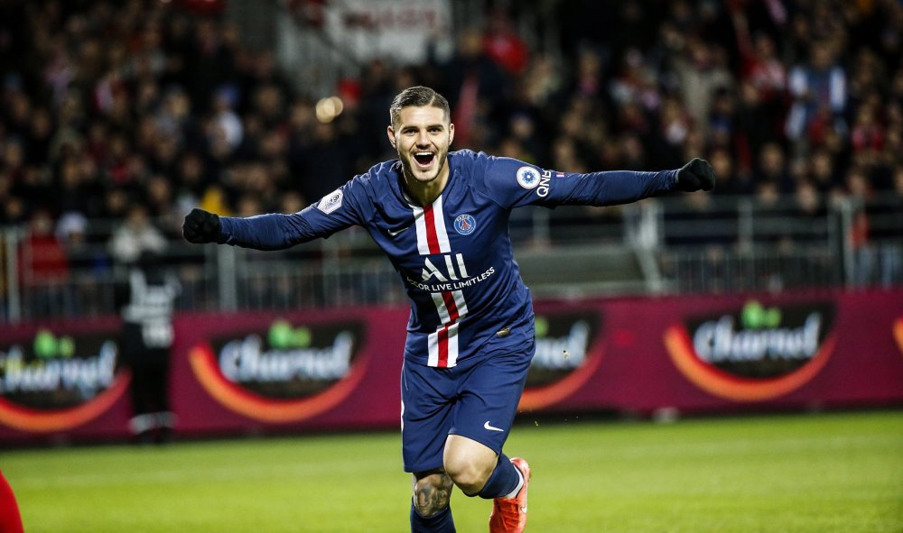  布雷斯特门将多次神扑保住一分保平安