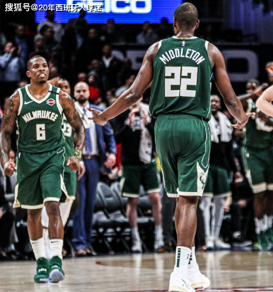  米德尔顿关键三分命中雄鹿加时险胜奇才保持不败